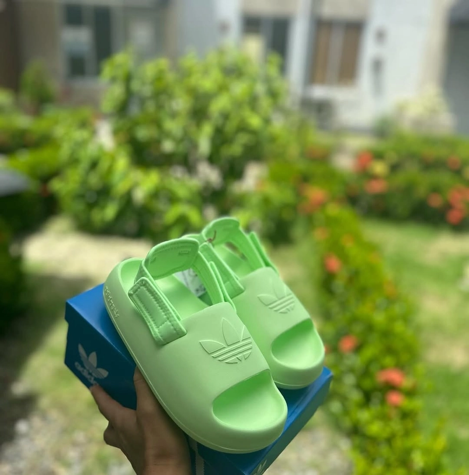 Papete Adidas  - 3