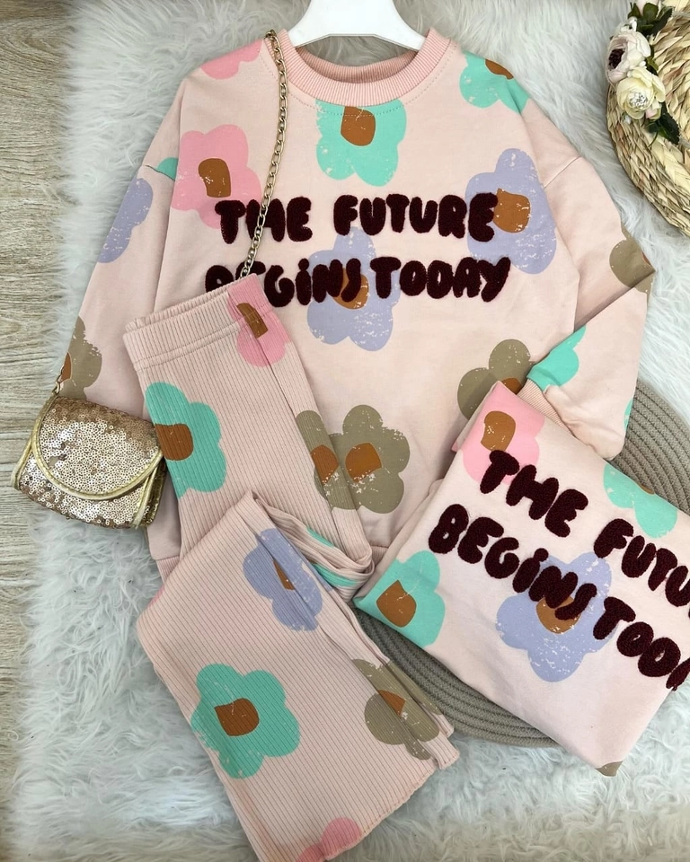 Conjunto The Future  - 1