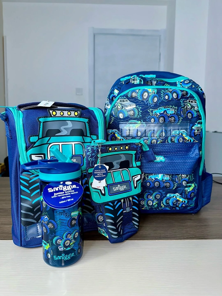 Kit mochila escolar 4 peça trator