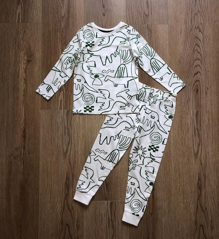 Três Conjuntos De Pijama  - 2