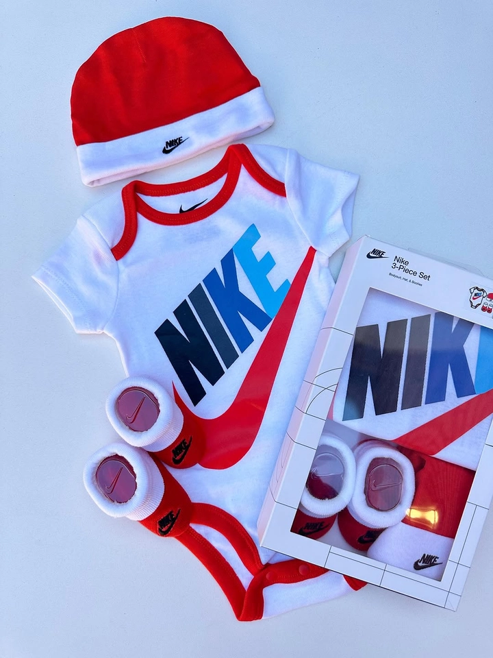 Kit baby Nike  - 1