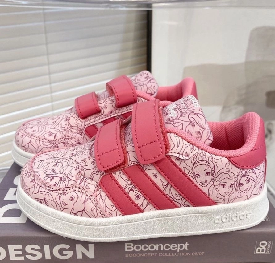 Tênis Adidas Barbie 