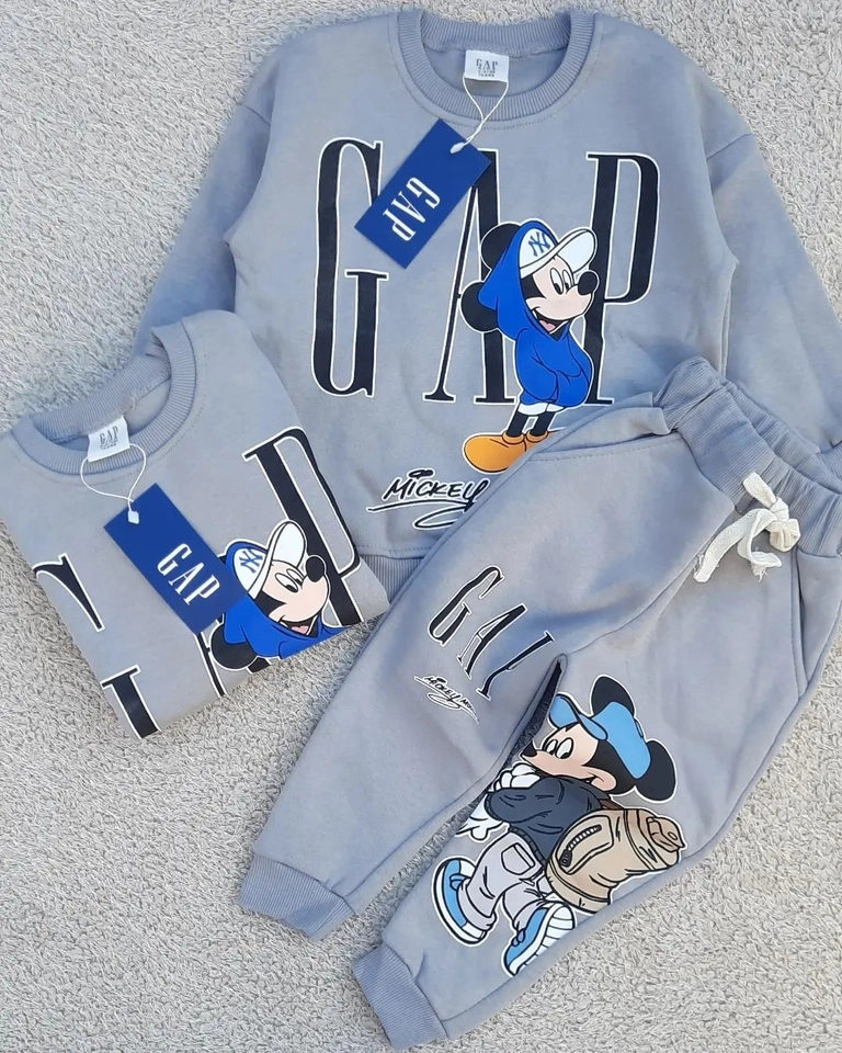Conjunto moletom GAP Disney  - 4