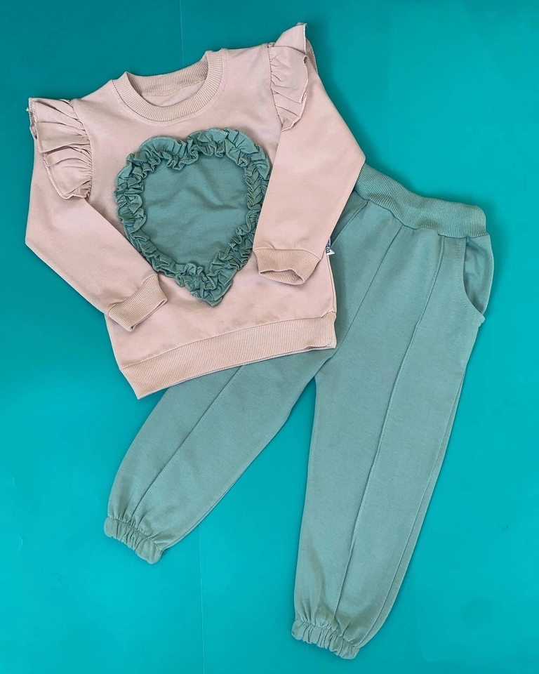 Conjunto de Menina Coração  - 1