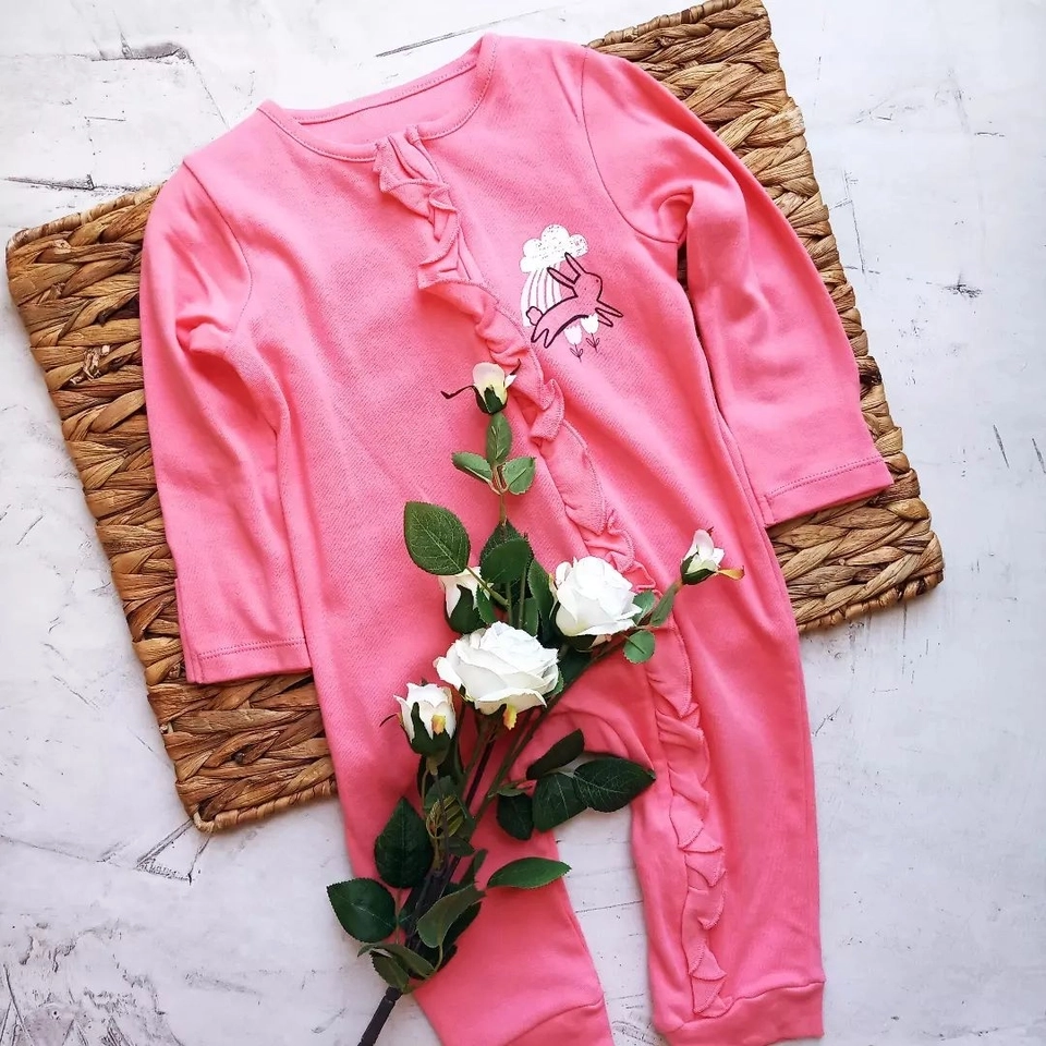 Macacão Coelho Cor De Rosa  - 1