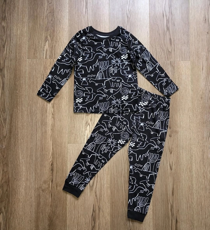 Três Conjuntos De Pijama  - 3