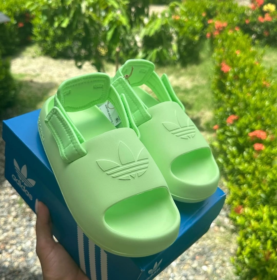 Papete Adidas  - 4