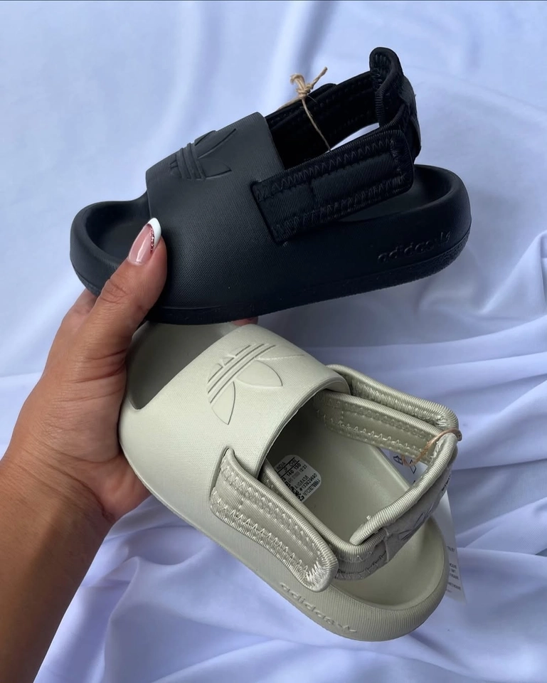 Papete Adidas  - 1