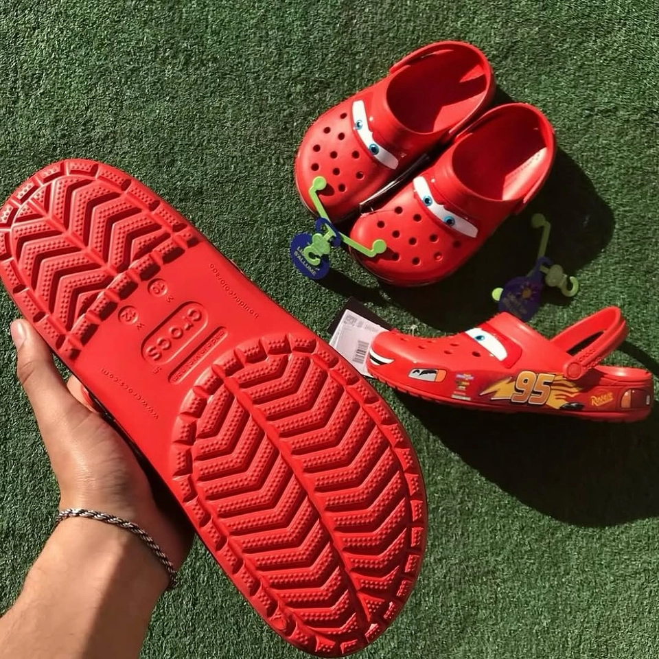 Crocs relâmpago mcqueen - 4