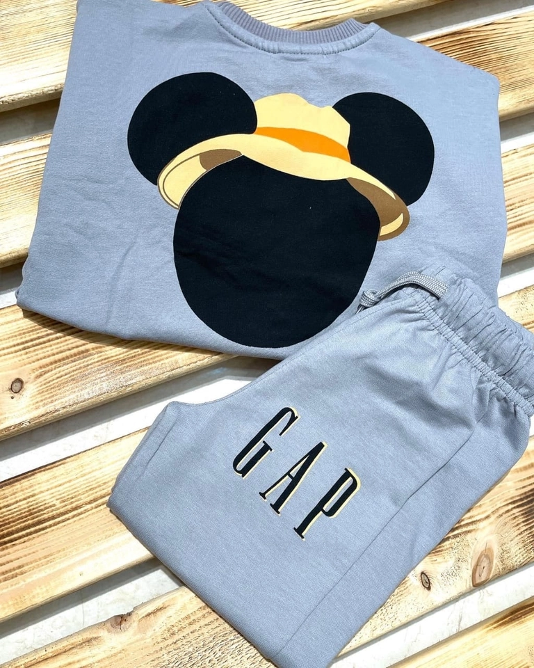 Conjunto Moletom GAP Mickey viagem  - 4