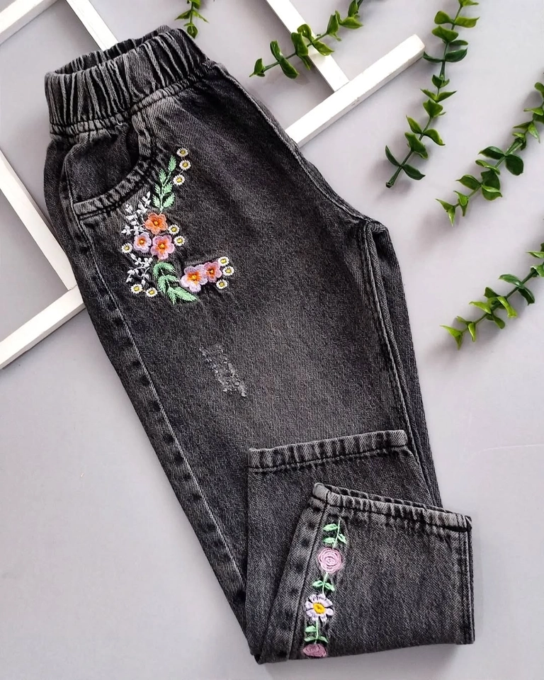 Calça Jeans Florzinha  - 5