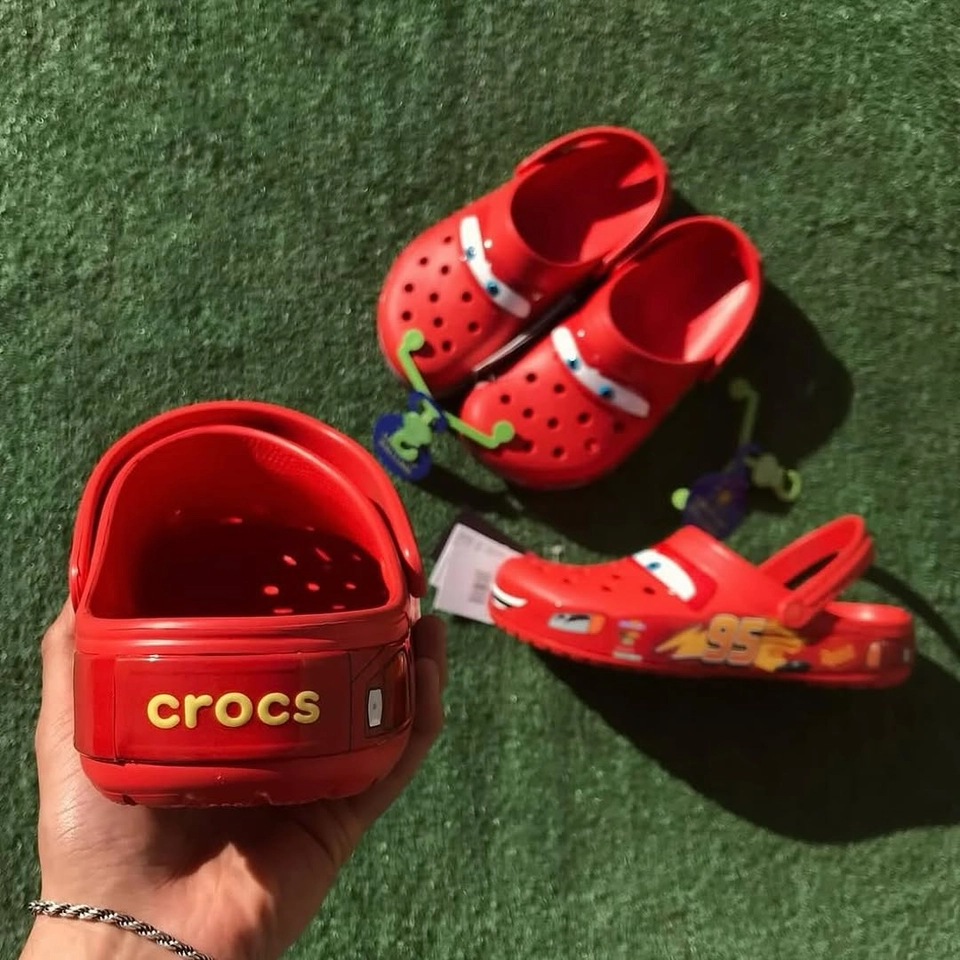 Crocs relâmpago mcqueen - 5