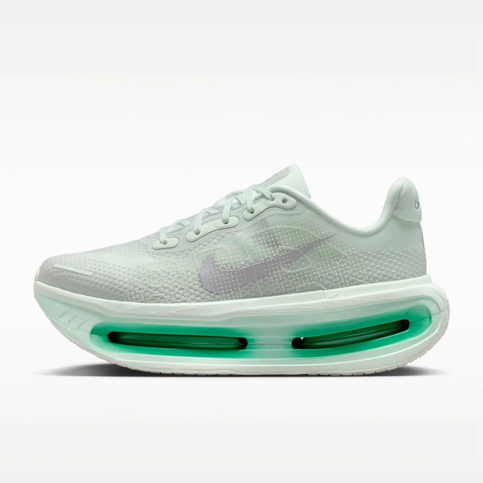Nike vomero barely Green