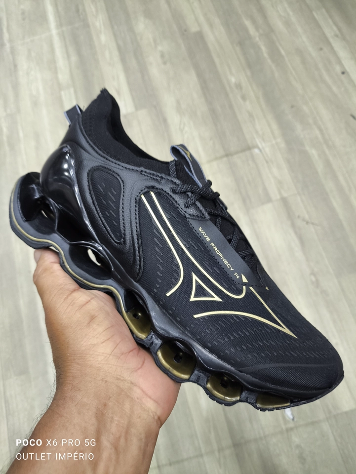 Mizuno prophecy 14 preto e dourado  - 2