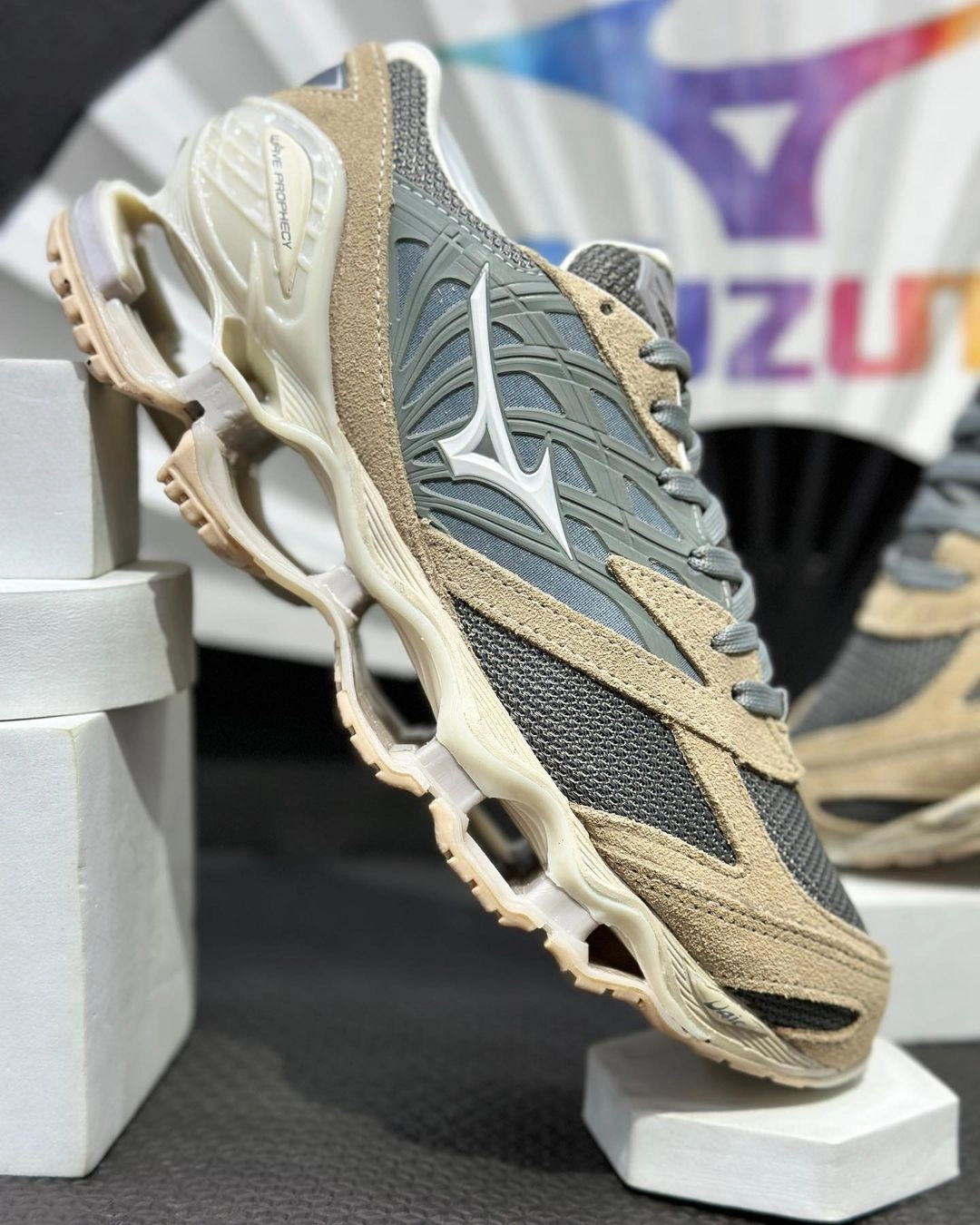 Mizuno LS areia e cinza