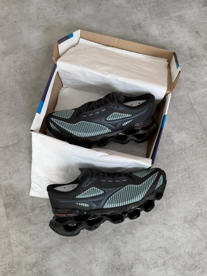 Mizuno 15 cinza e preto  - 2
