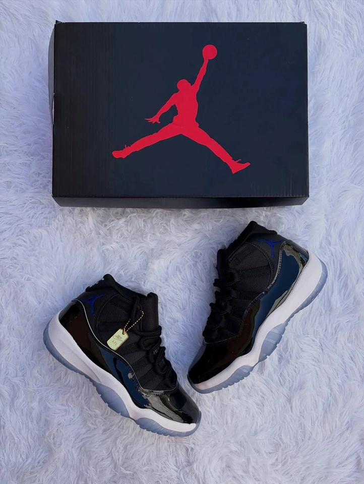 Air Jordan 11 - 5
