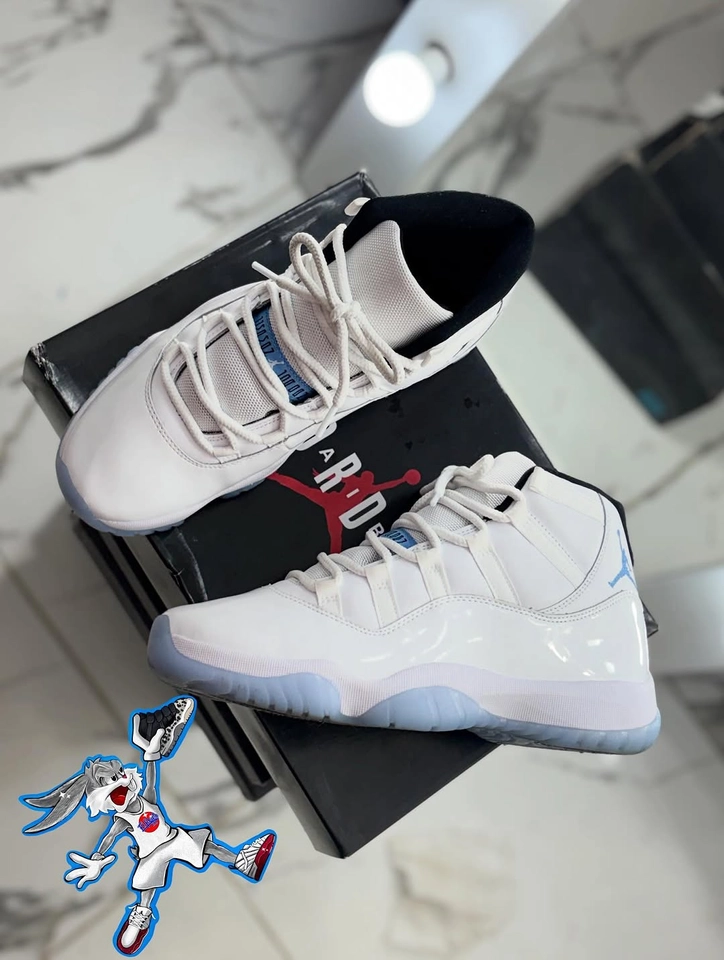 Air Jordan 11 branco - 2
