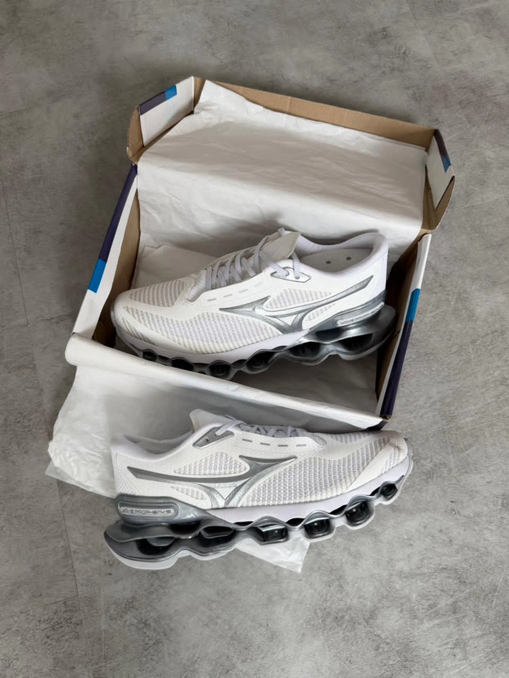 Mizuno 15 branco e prata  - 5