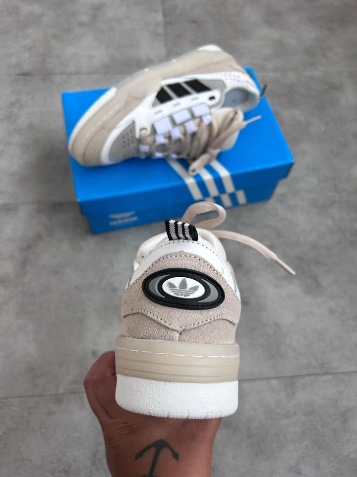 Adidas AD 2000 branco e off white