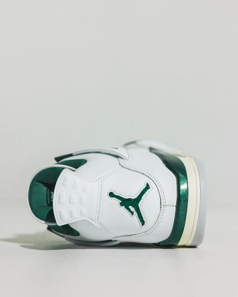 Air Jordan 4 - 5