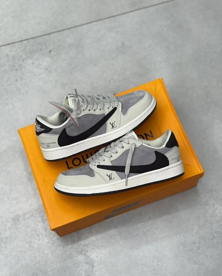 Air Jordan low Travis Scott LV - 2