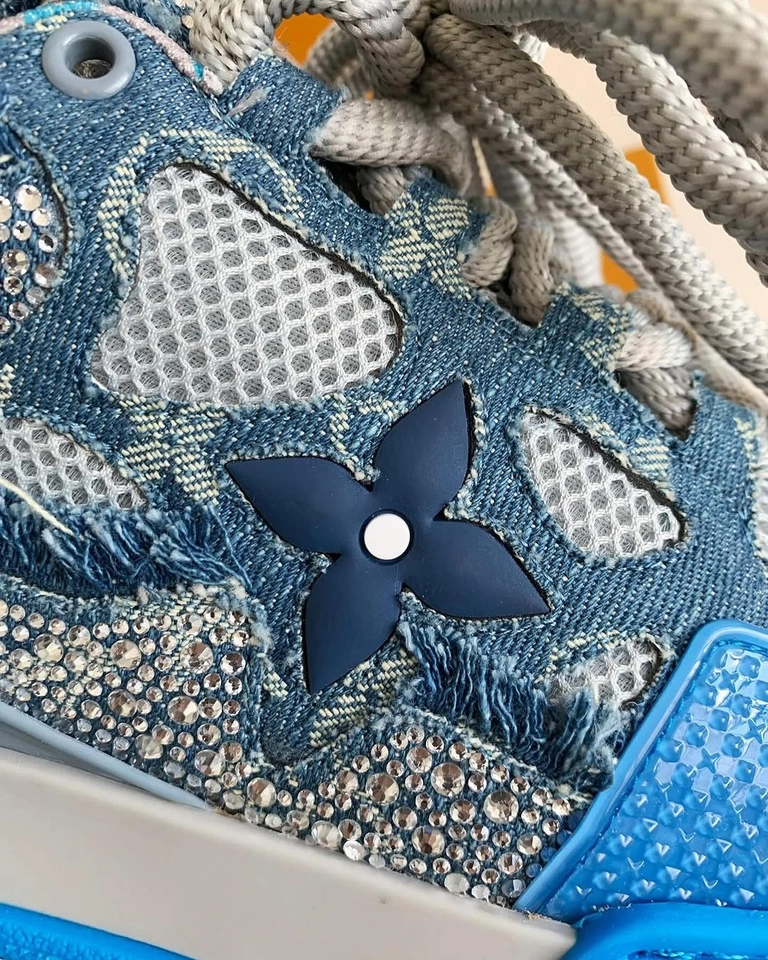 Louis Vuitton Blue swarosviki - 5