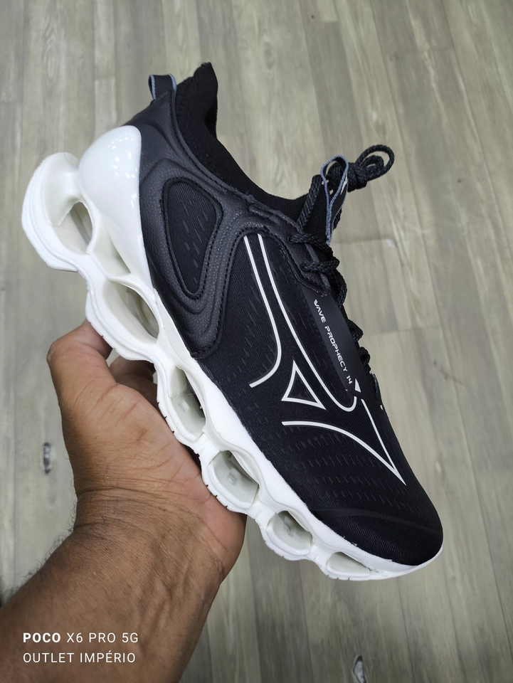 Mizuno prophecy 14 preto e branco 