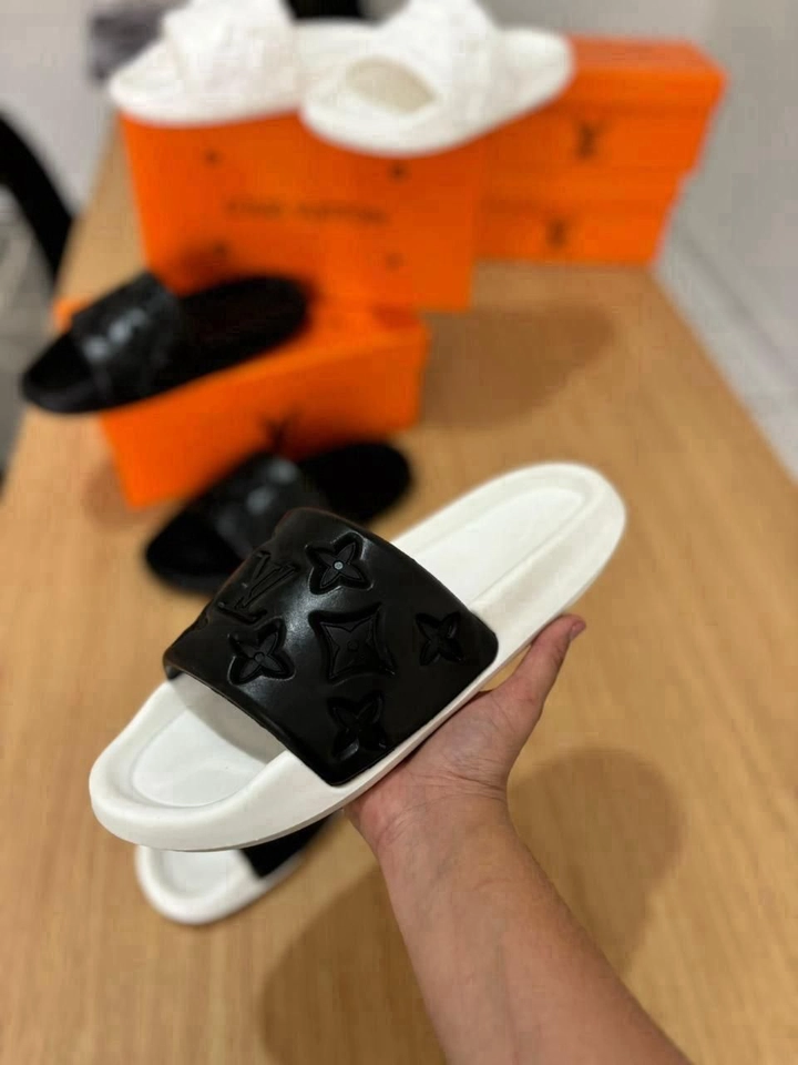 Chinelo LV masculino  - 2