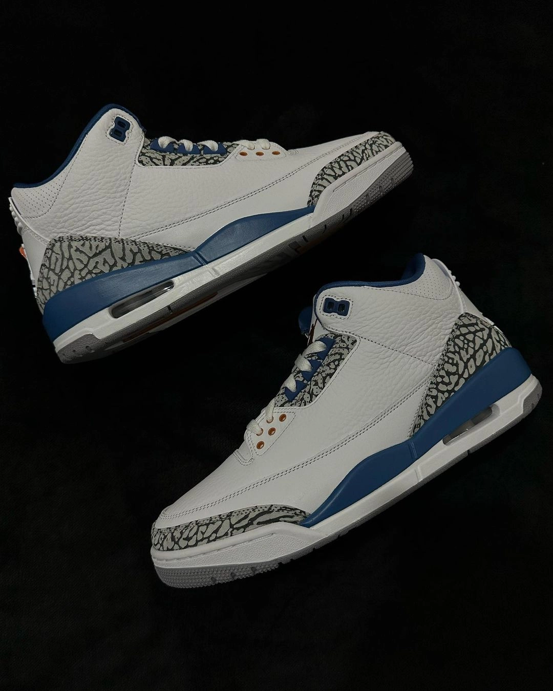 Nike Jordan 3 Wizards - 4