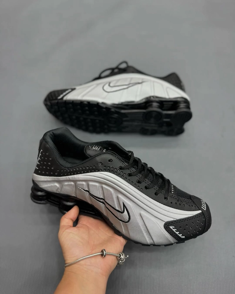 Nike Shox R4 - 3