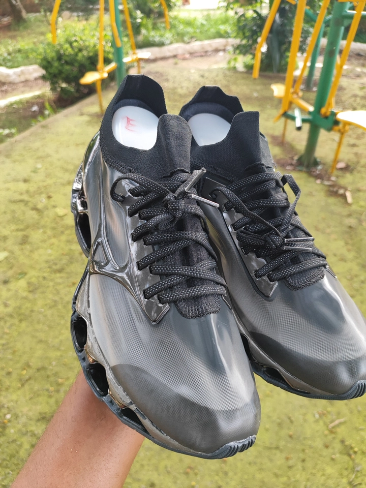 Mizuno Sorayama preto  - 6