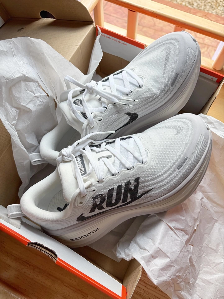 Nike vomero plus - 2