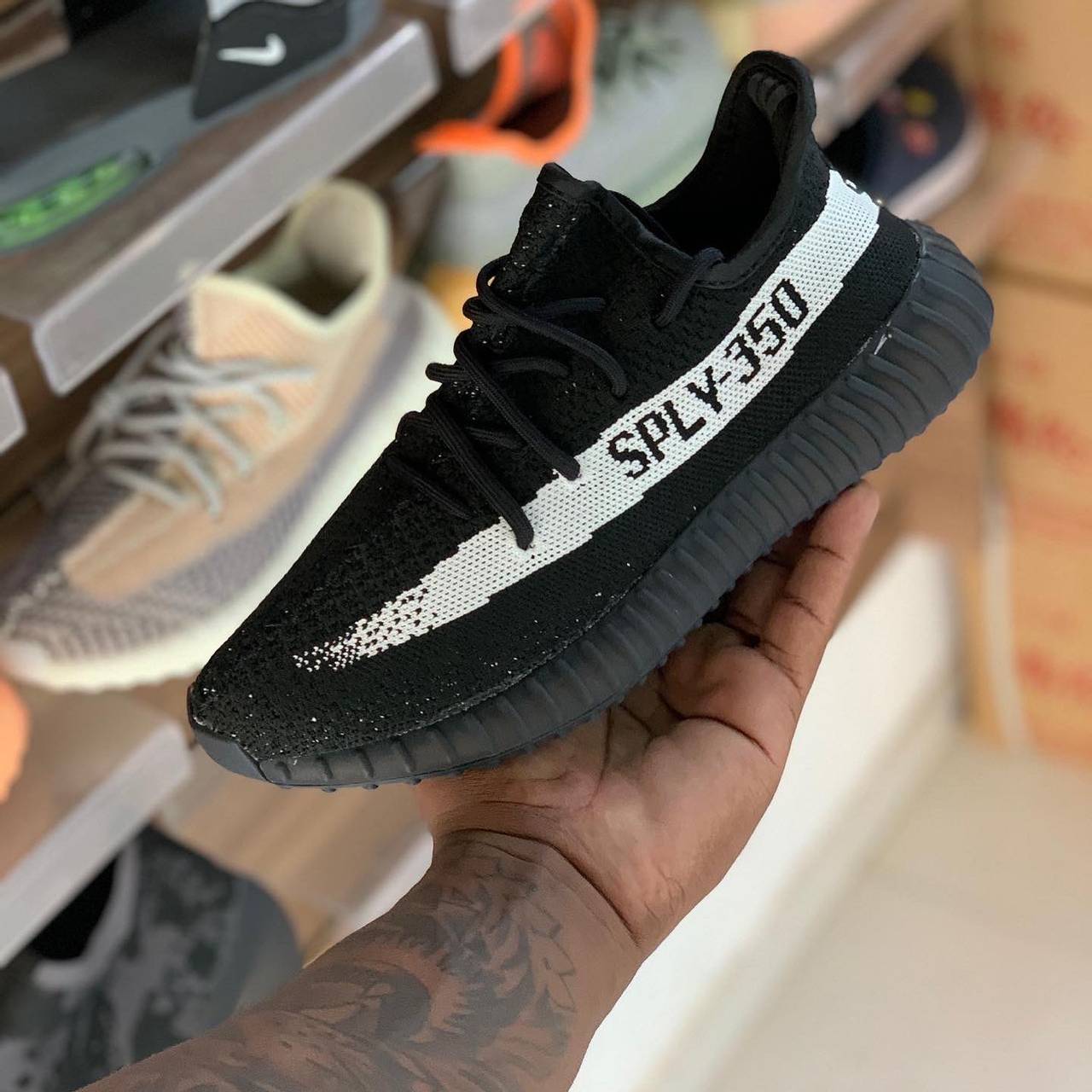 Adidas Yeezy 350 v2 - 5