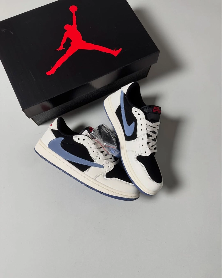 Jordan Travis Scott baby blue