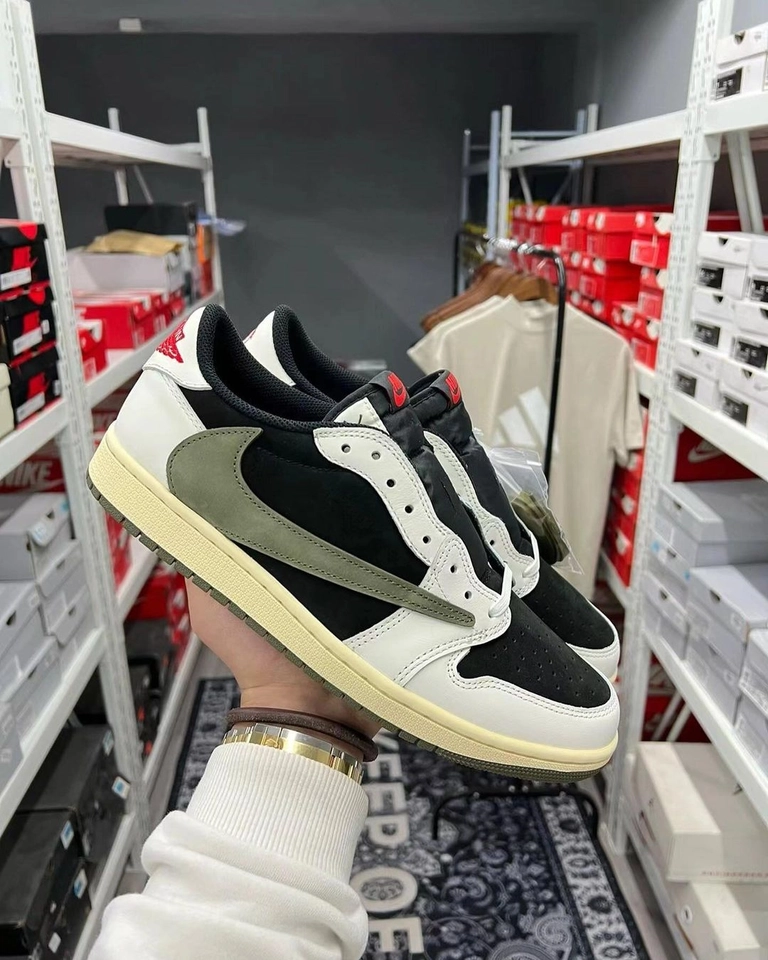 Air Jordan olive - 8