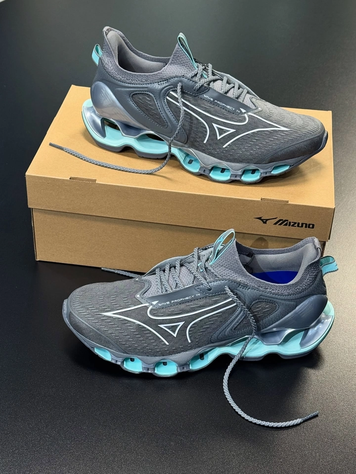 Mizuno prophecy 14 cinza  - 3