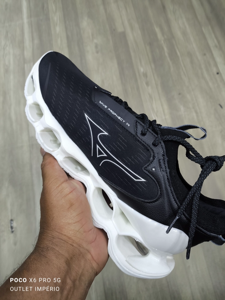 Mizuno prophecy 14 preto e branco  - 5