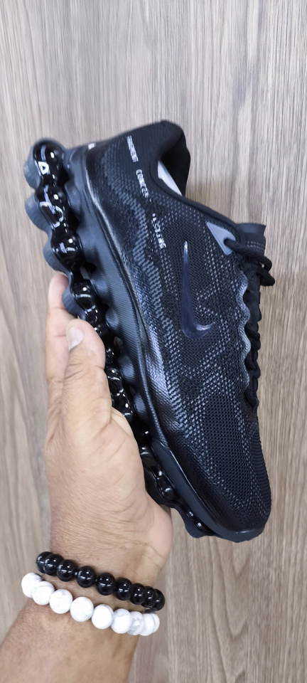 Nike liquid Max Black  - 8