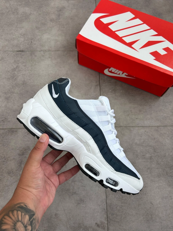 Nike Air Max 95 - 8