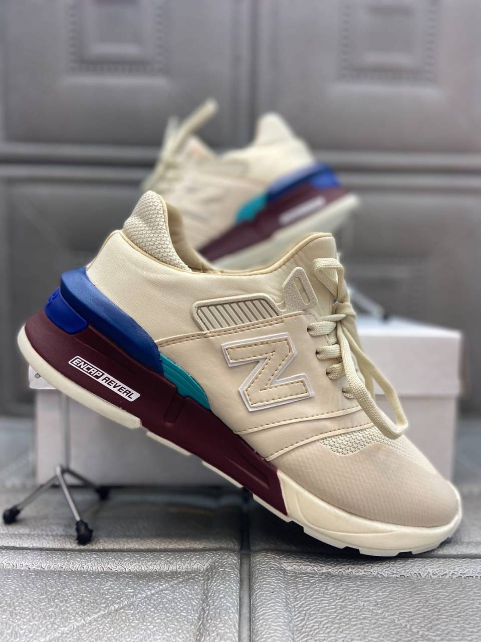 tênis masculino NB - 8