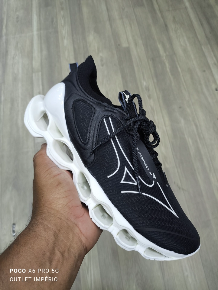 Mizuno prophecy 14 preto e branco  - 7