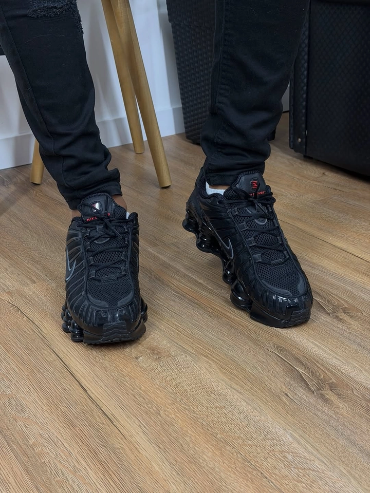 Nike Shox 12 molas preto - 3