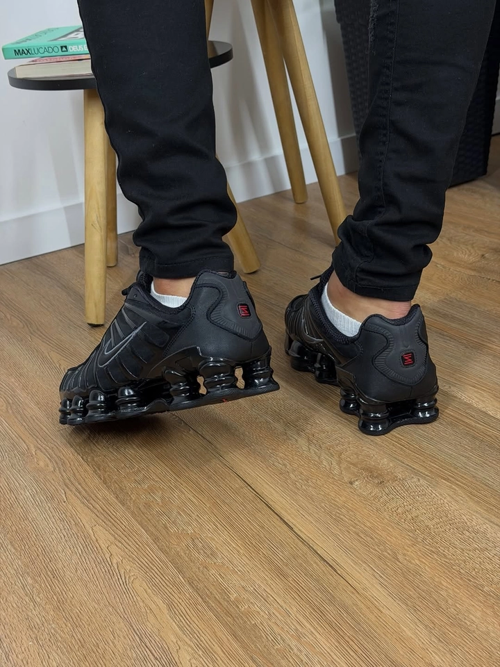 Nike Shox 12 molas preto - 6
