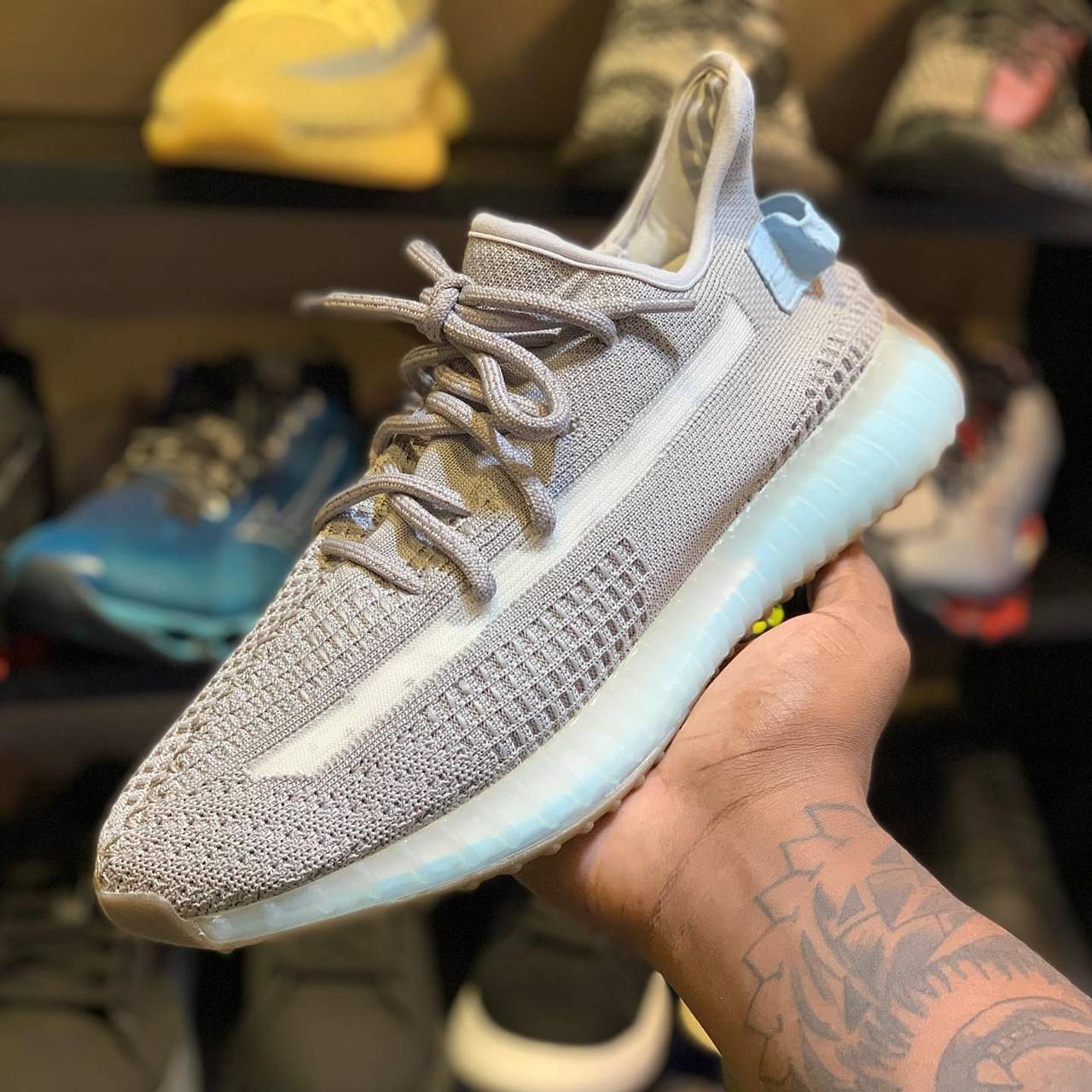 Adidas Yeezy 350 v2 - 2