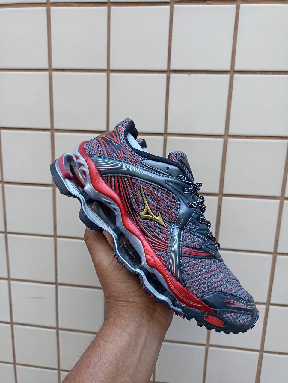 Mizuno  Prophecy 1 vermelho e cinza - 7