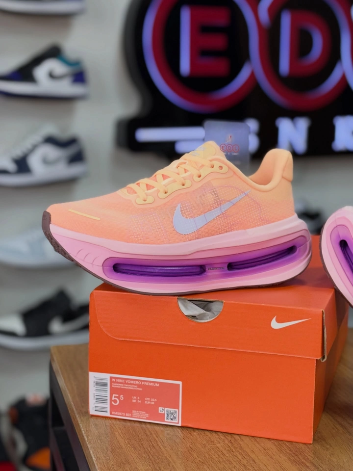Nike vomero Tangerine  - 8