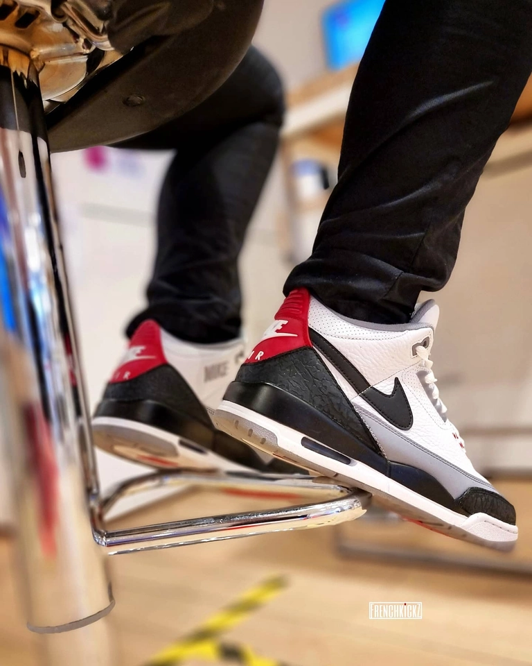 Air Jordan 3 - 8