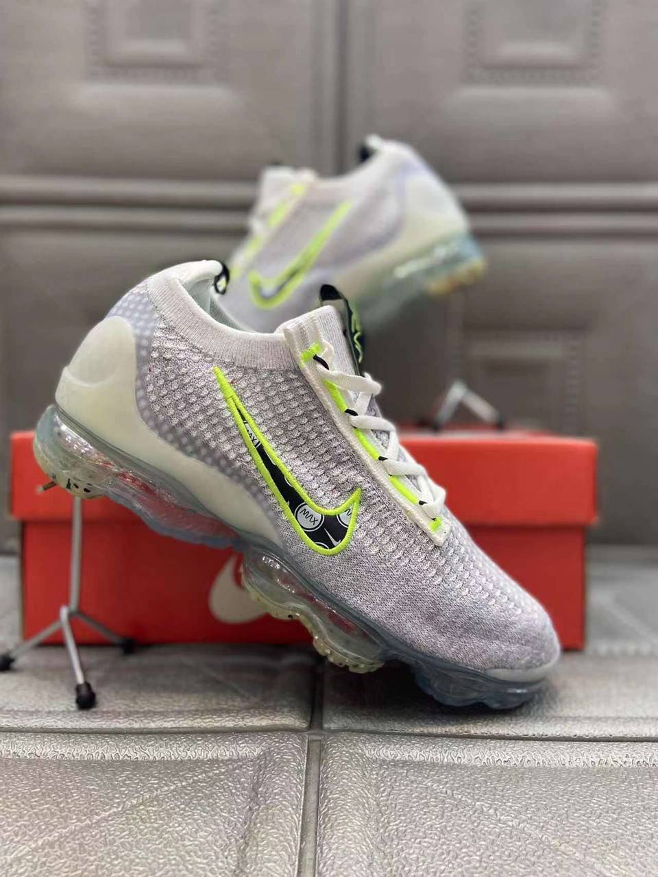 Nike Vapormax 5.0 - 8