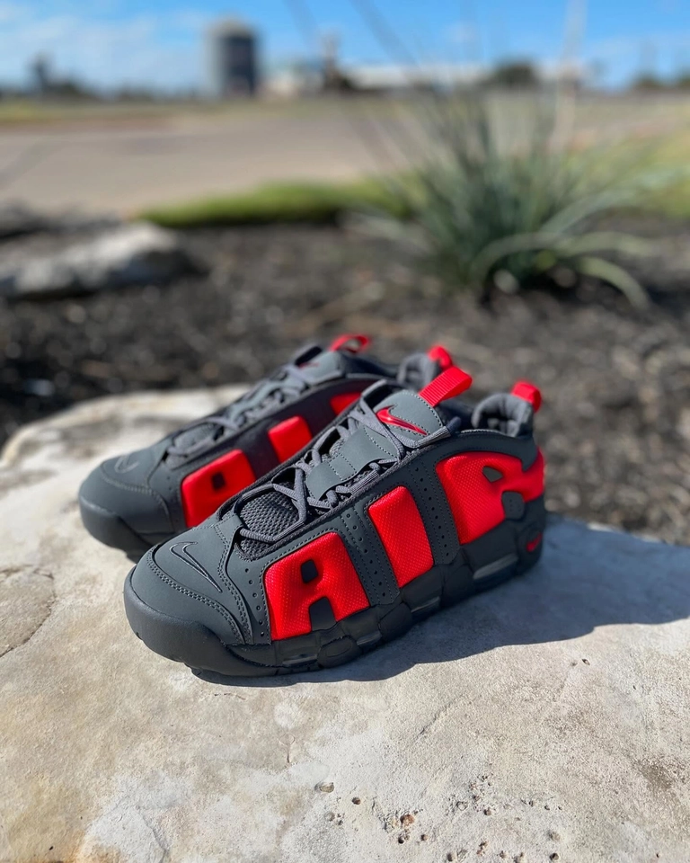 Nike UP tempo 